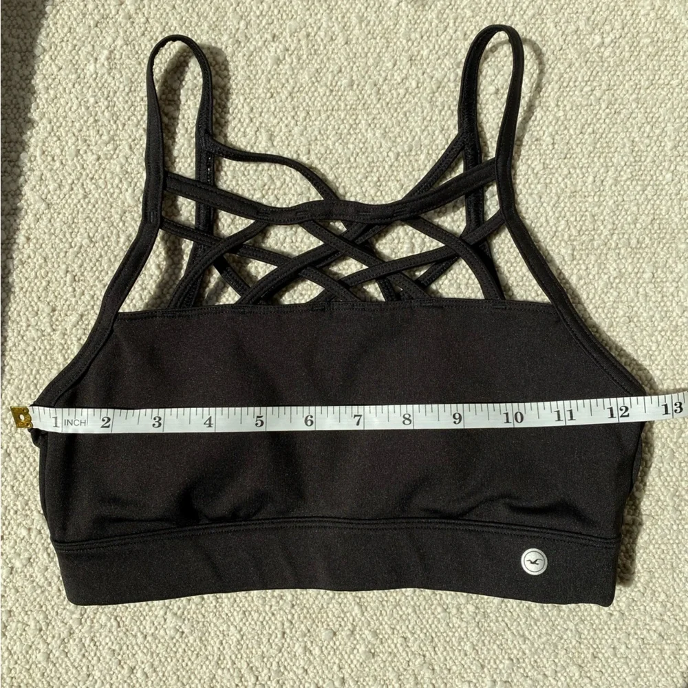 Final: Hollister black strappy sports bra XS
